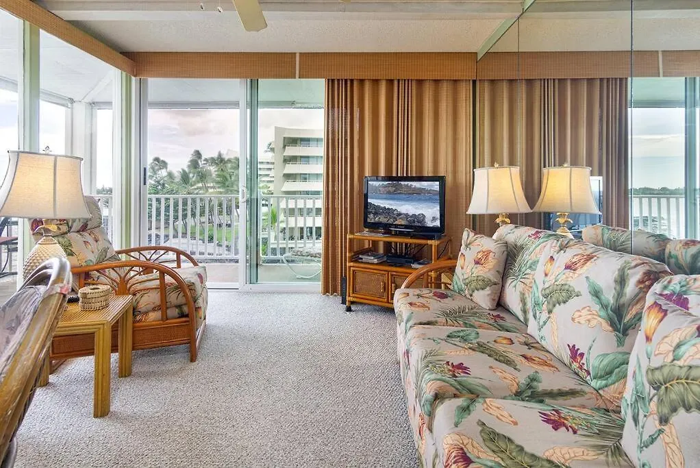 Classic Hawaiian Oceanfront Condo With Top Location - Hale Kona Kai 413 By Casago Kona Kailua-Kona Tatil Evi